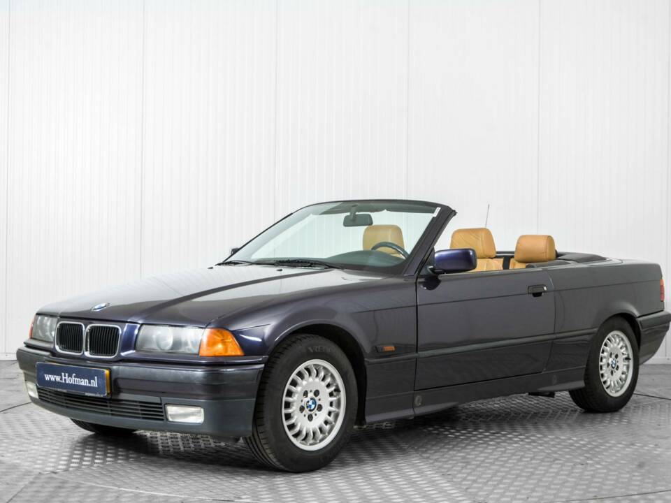 Bild 1/50 von BMW 318i (1996)