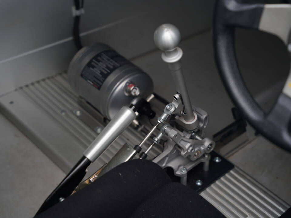 Image 16/50 of Lotus 2-Eleven GT4 (2009)