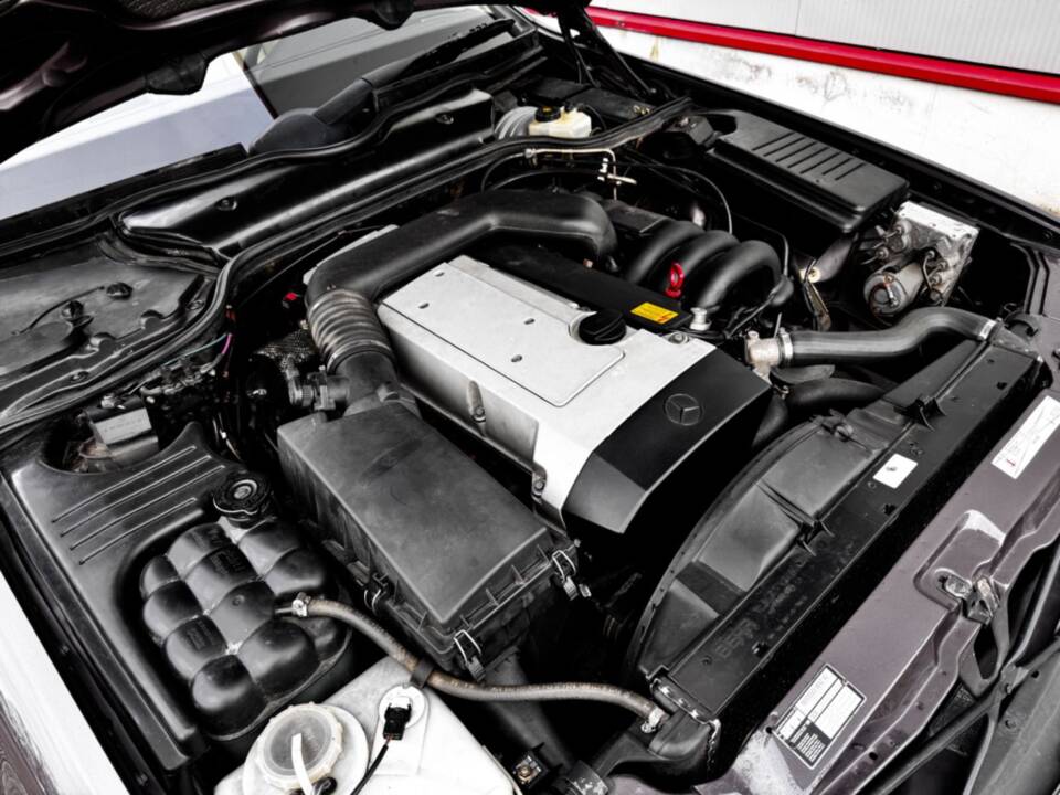 Bild 29/31 von Mercedes-Benz SL 320 (1994)