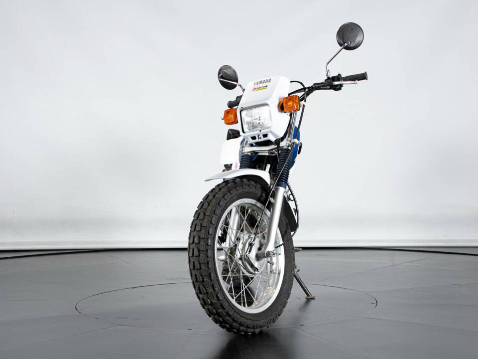 Bild 6/50 von Yamaha DUMMY (1995)