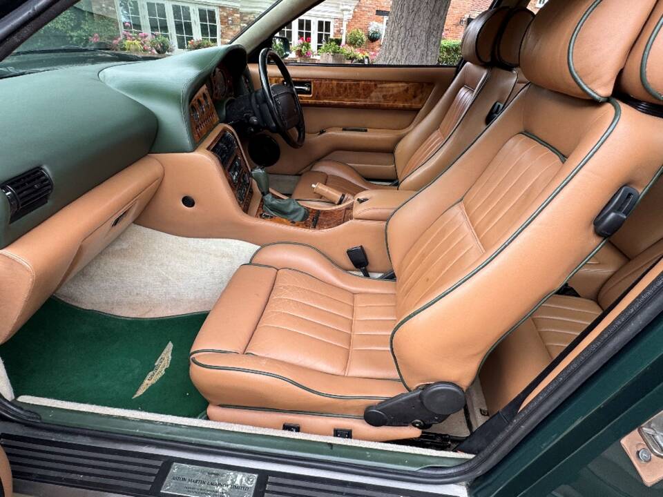 Image 20/30 of Aston Martin V8 Coupé (1996)