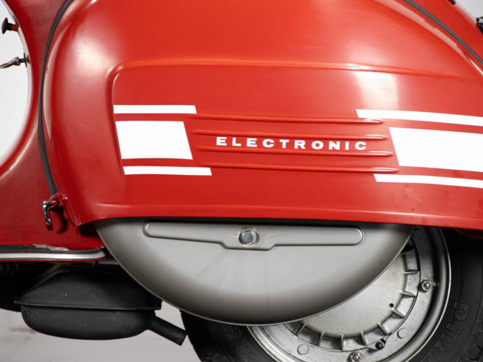 Image 28/50 of Piaggio Vespa 200 Rally (1976)