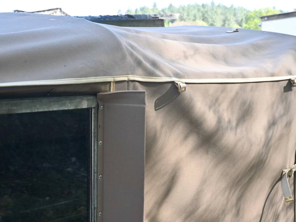 Image 44/50 of Land Rover 80 (1949)