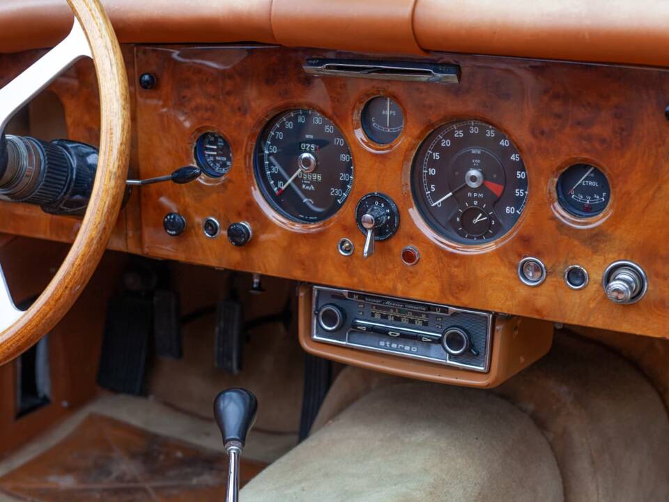 Imagen 5/5 de Jaguar XK 150 SE DHC (1957)