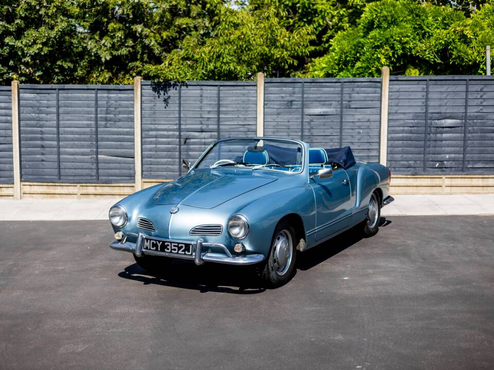 Image 18/50 of Volkswagen Karmann Ghia 1500 (1971)