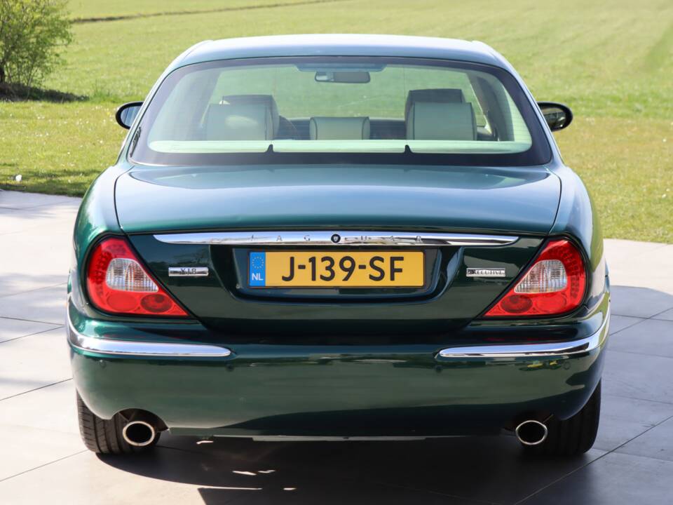 Imagen 9/50 de Jaguar XJ 8 4.2 (2006)