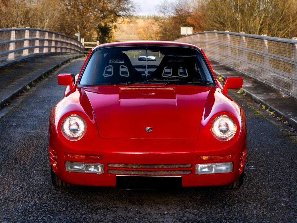 Image 22/23 of Porsche 959 (1966)