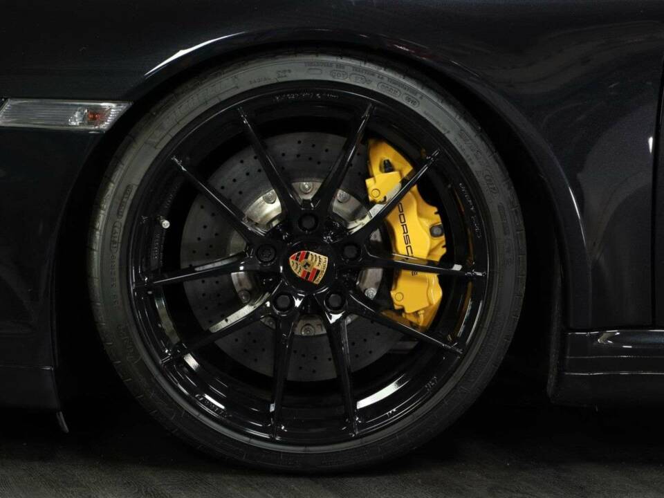 Image 29/30 of Porsche 911 Turbo (2006)