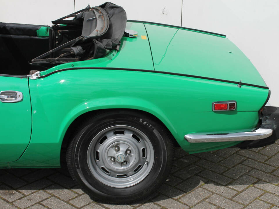 Image 9/42 of Triumph Spitfire 1500 (1976)