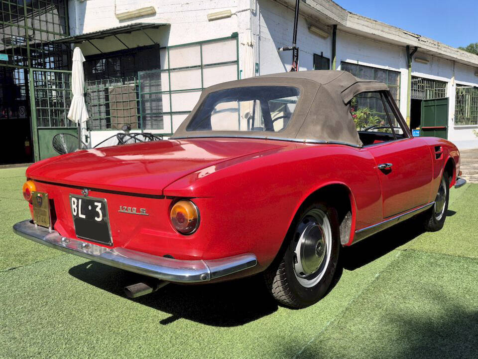 Image 56/63 of FIAT 1200 S OSI (1965)