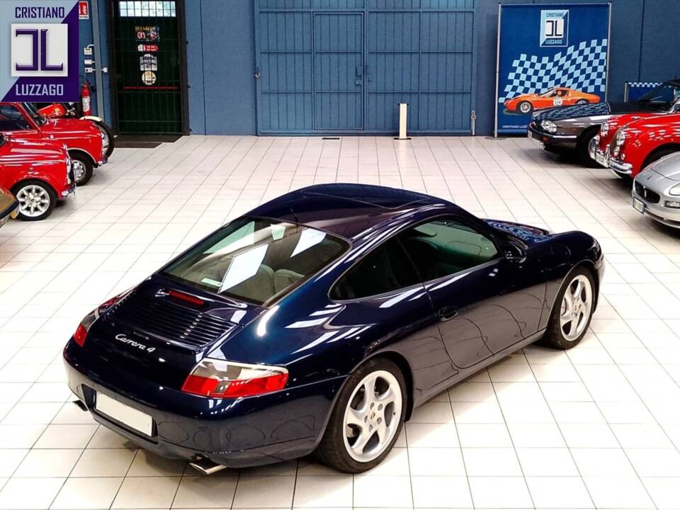 Bild 8/93 von Porsche 911 Carrera 4 (1998)