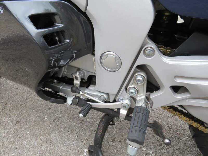 Bild 28/48 von Yamaha GTS 1000 (1996)