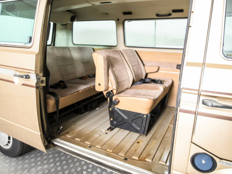 Bild 36/50 von Volkswagen T3 Caravelle GL 1.9 (1986)