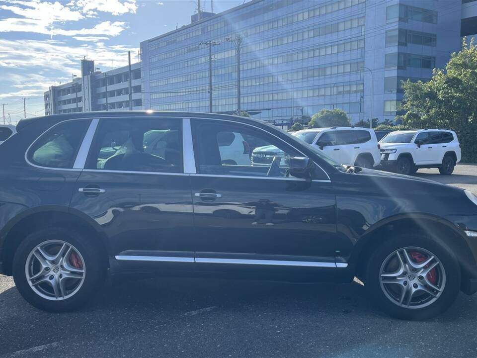 Immagine 6/30 di Porsche Cayenne Turbo (2007)