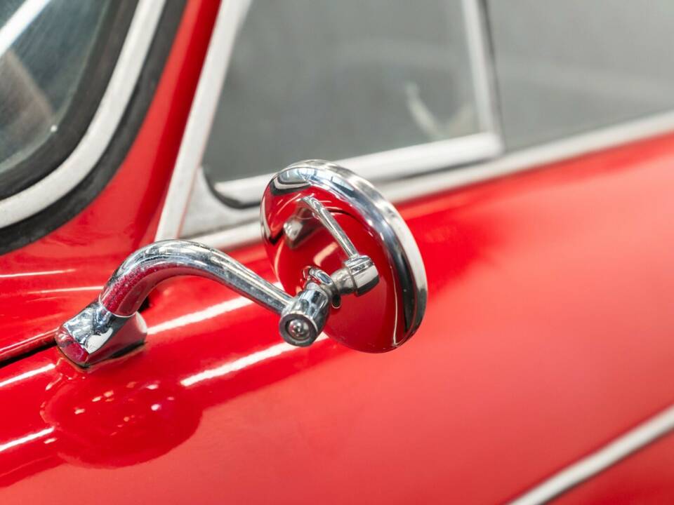 Bild 16/24 von FIAT 750 Vignale Coupé (1964)