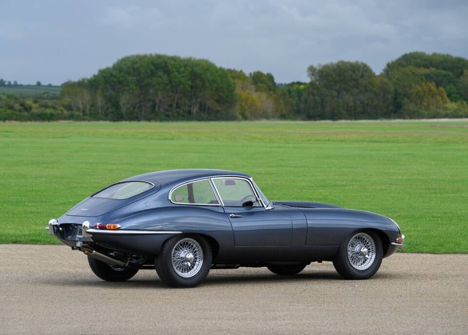 Image 9/30 de Jaguar Type E 3.8 (1963)