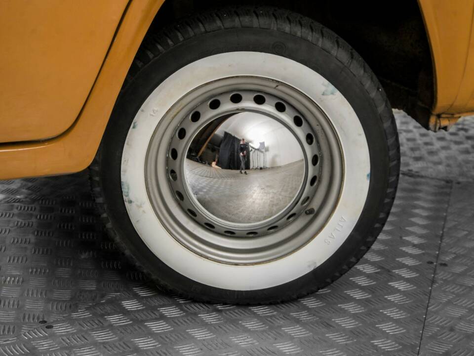 Bild 4/50 von Volkswagen T2b Pickup Double Cabin (1977)