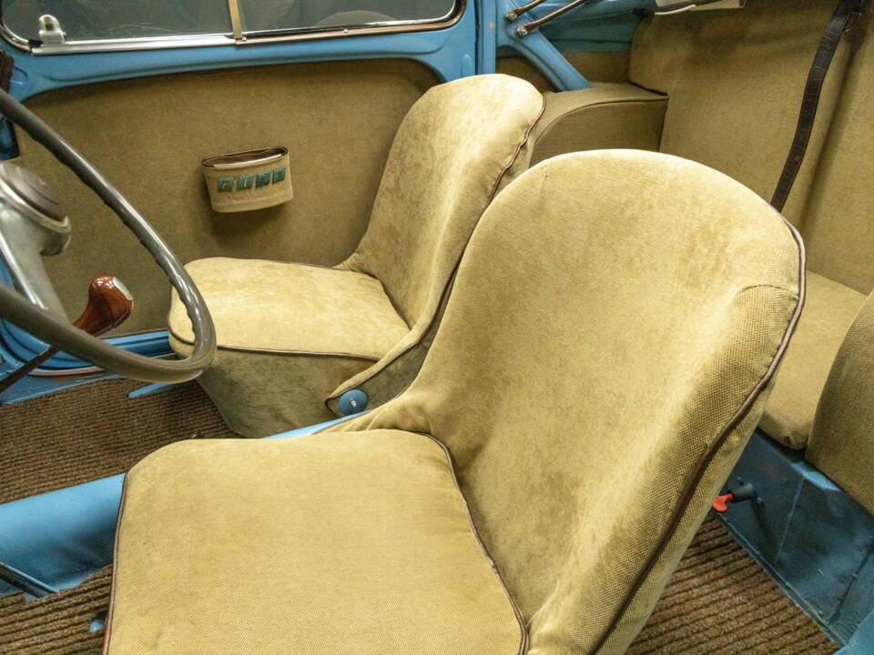 Image 36/50 of FIAT 500 C Topolino (1949)