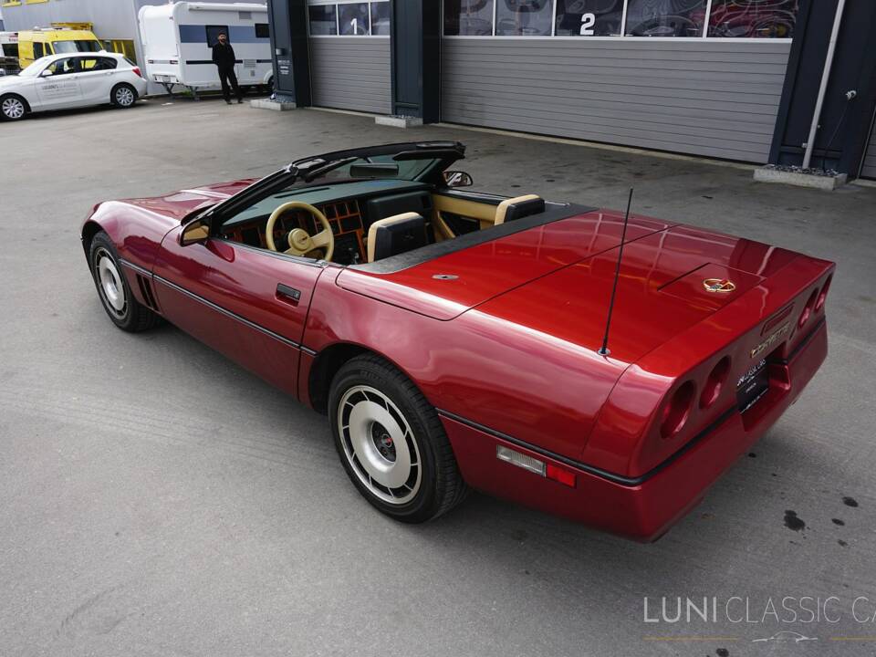 Afbeelding 5/45 van Chevrolet Corvette Convertible (1988)