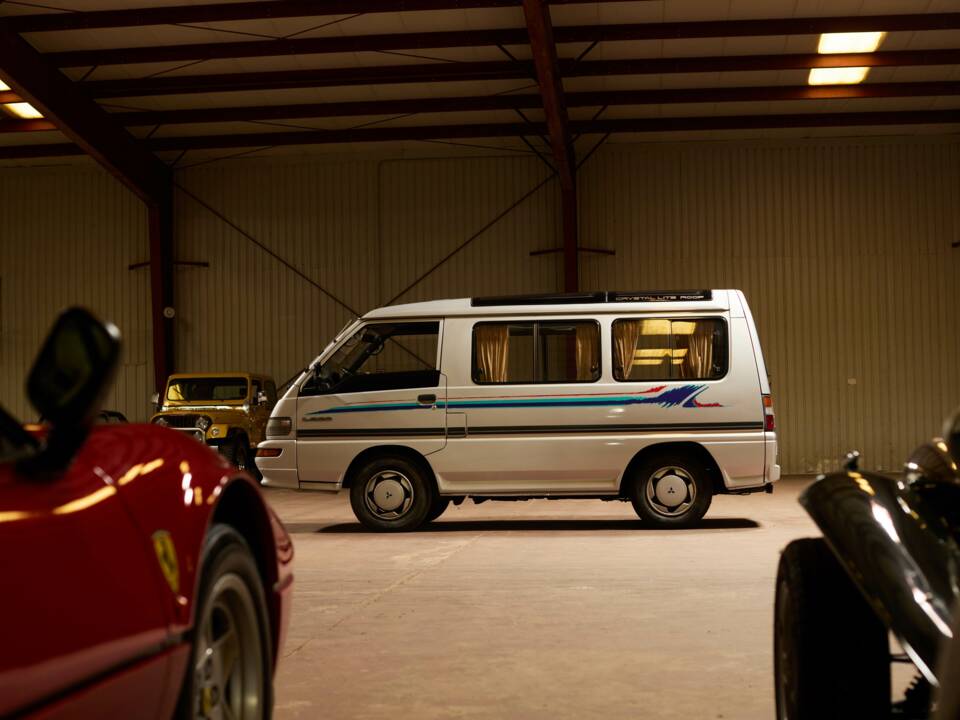 Bild 10/65 von Mitsubishi L300 (1993)
