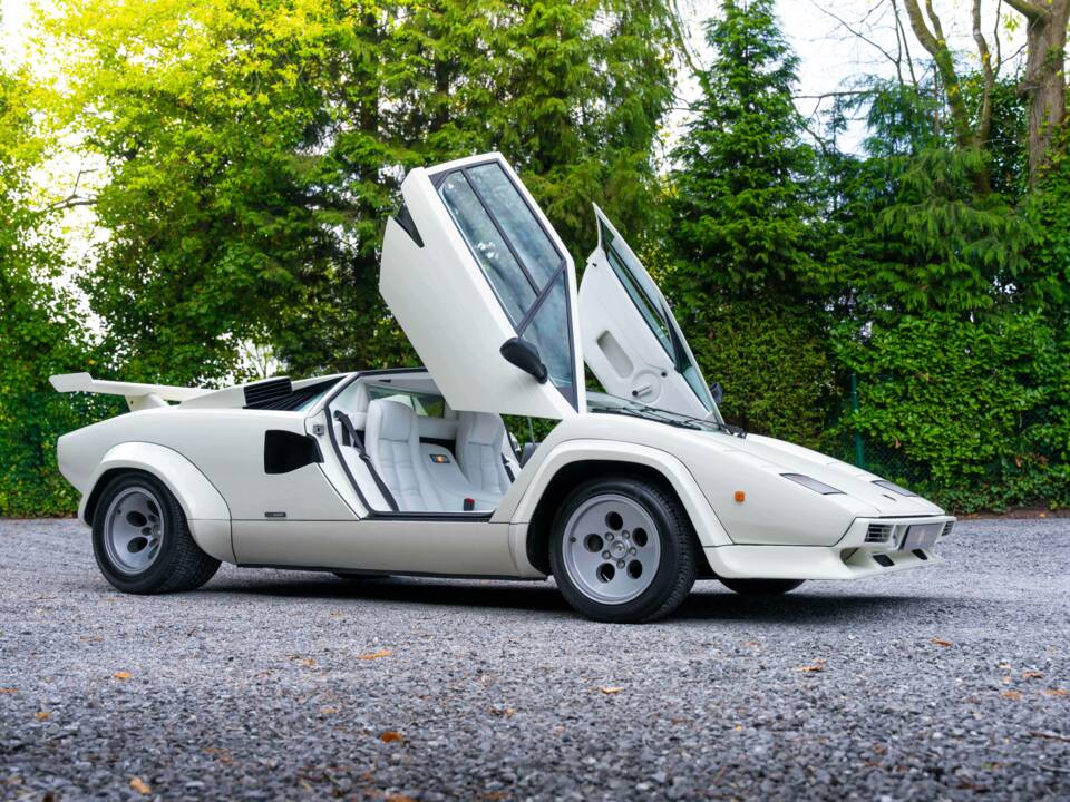 Image 5/20 of Lamborghini Countach 5000 S (1983)