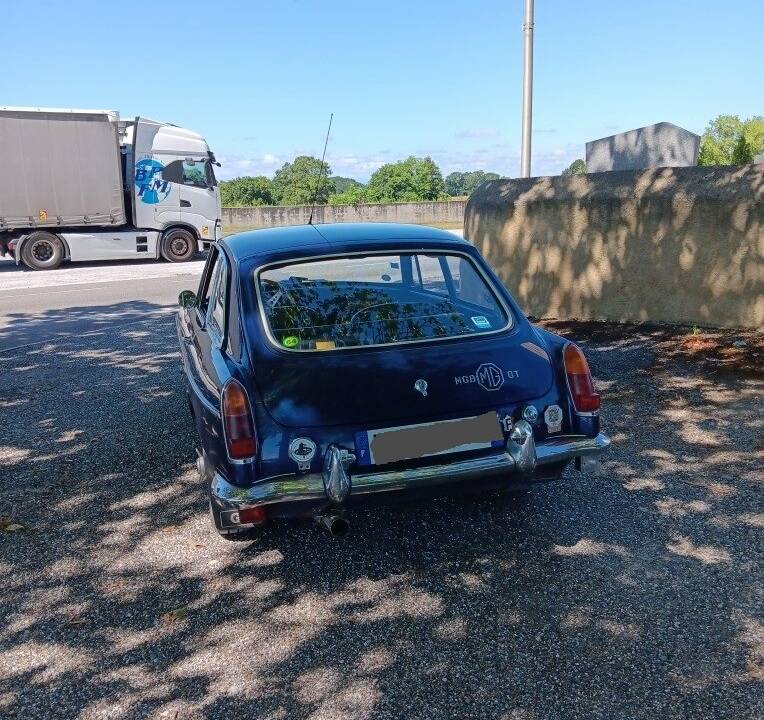 Bild 5/7 von MG MGB GT (1966)