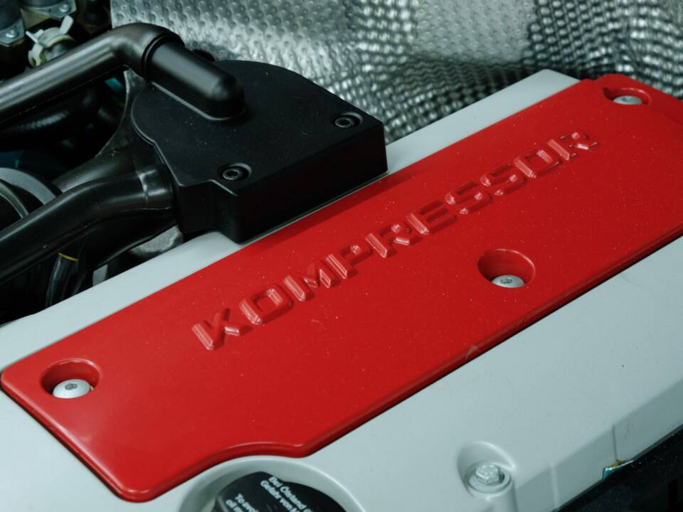 Immagine 17/50 di Mercedes-Benz SLK 230 Kompressor (1998)