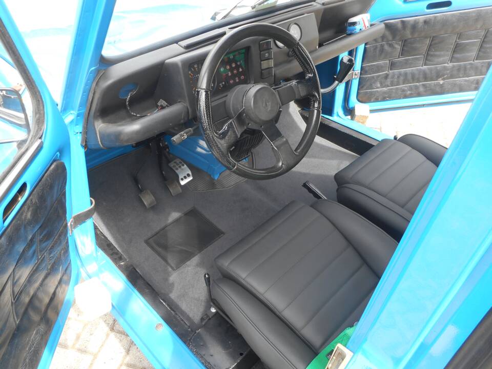 Image 12/98 de Renault R 4 TL (1984)
