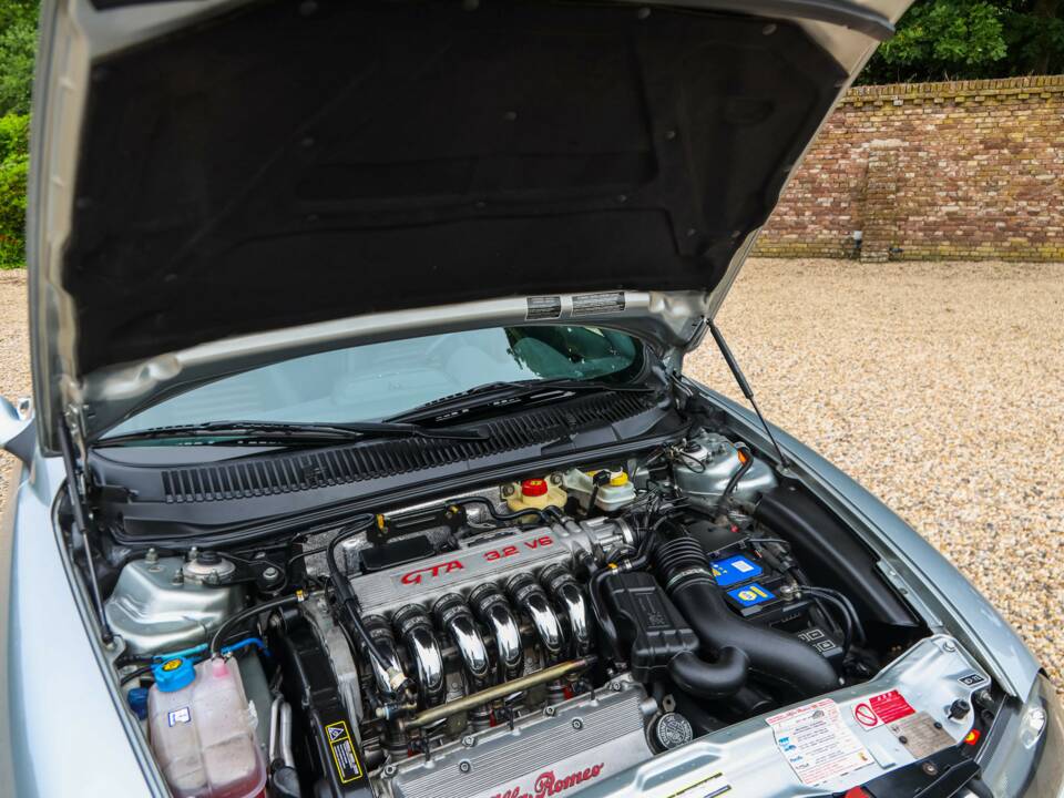 Afbeelding 25/50 van Alfa Romeo 156 3.2 V6 GTA (2004)