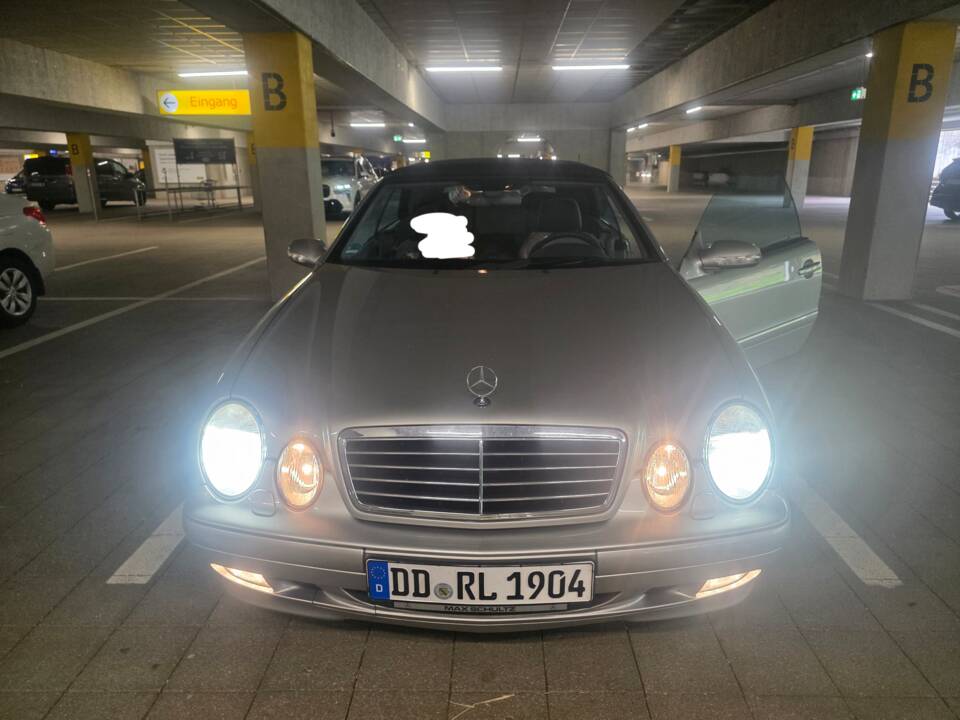 Bild 6/14 von Mercedes-Benz CLK 320 (1999)
