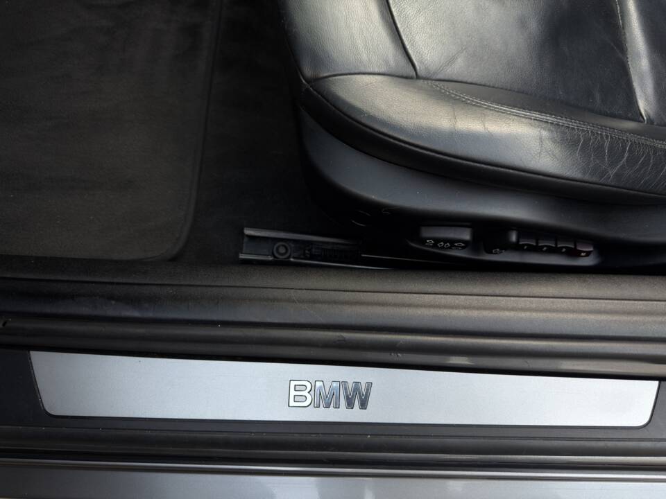 Bild 24/34 von BMW Z4 3.0i (2004)