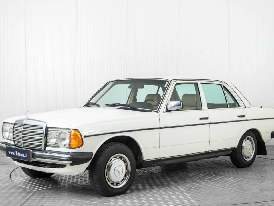 Image 1/50 of Mercedes-Benz 300 D (1980)