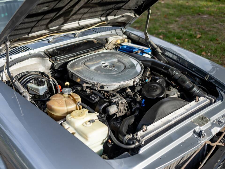 Afbeelding 5/27 van Mercedes-Benz 420 SL (1987)