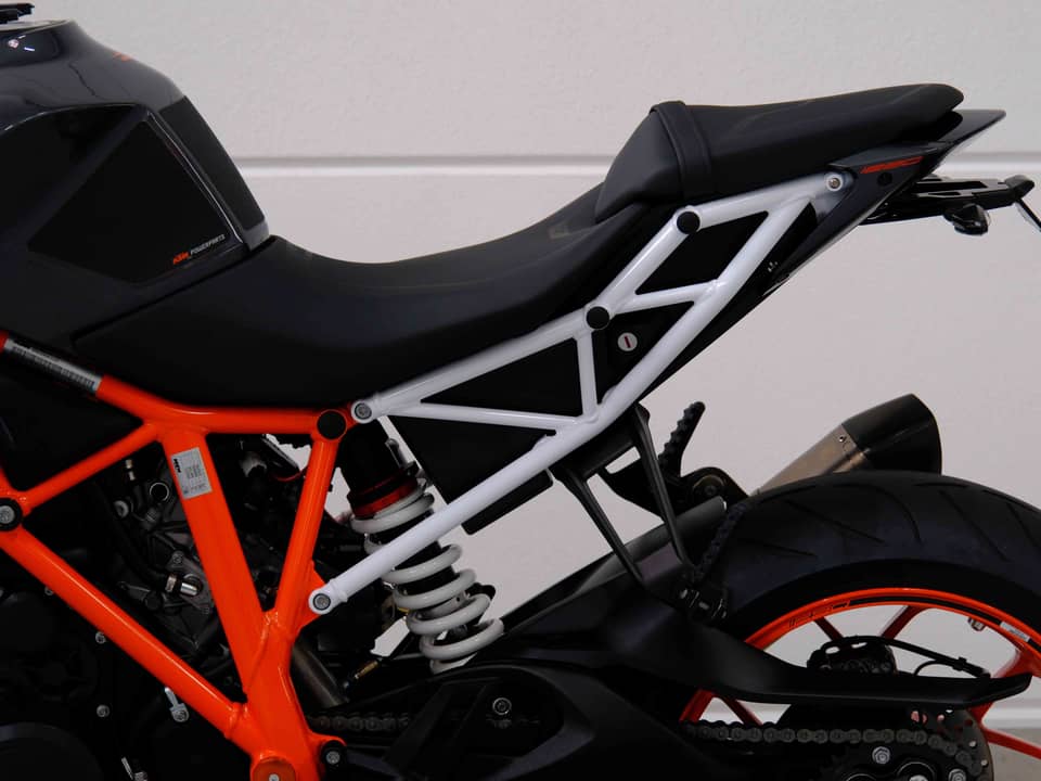 Image 52/83 of KTM 1290 Super Duke R (2018)