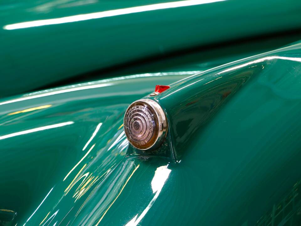 Imagen 13/37 de Jaguar XK 120 FHC (1953)