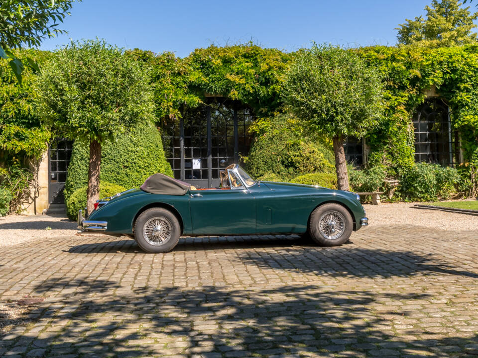Image 27/37 of Jaguar XK 150 3.8 S OTS (1959)