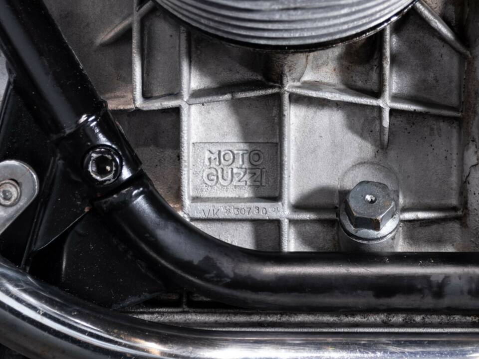 Image 28/40 of Moto Guzzi DUMMY (1973)