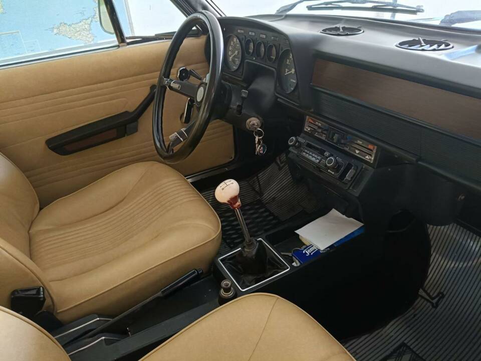 Image 19/50 de Alfa Romeo Alfetta 1.6 (1979)