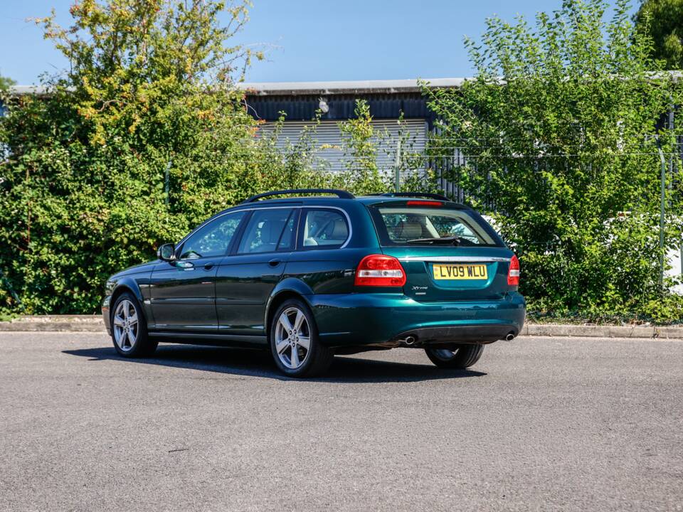 Bild 17/35 von Jaguar X-Type Estate 2.2 D (2009)