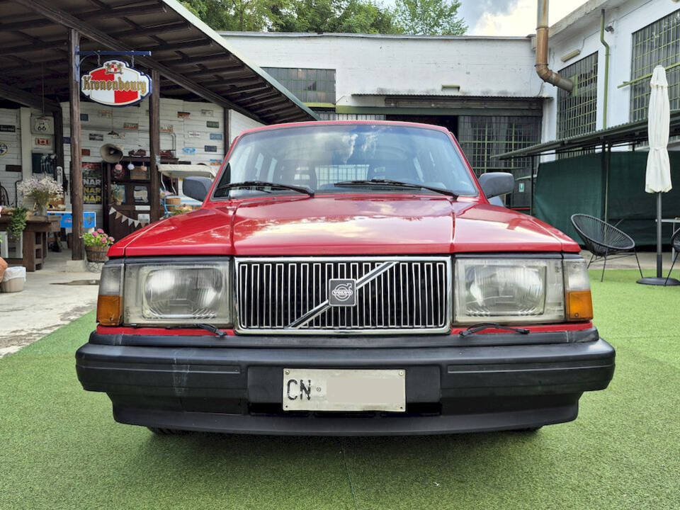 Bild 5/48 von Volvo 245 Super Polar (1992)