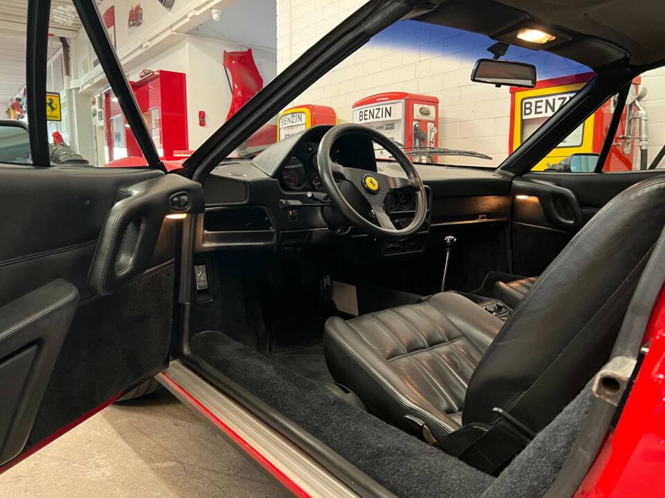 Image 6/22 of Ferrari 328 GTB (1986)