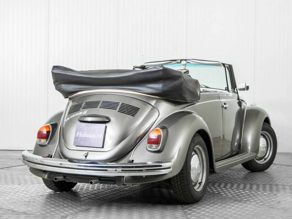 Image 37/50 of Volkswagen Beetle 1303 LS (1971)