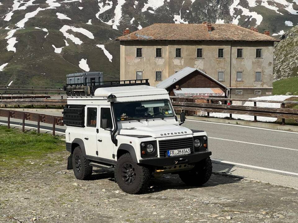 Afbeelding 1/4 van Land Rover Defender 110 (2014)