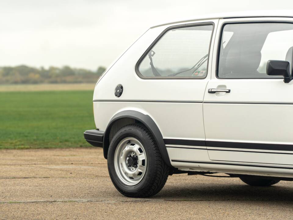 Image 5/40 of Volkswagen Golf I GTI 1.6 (1980)