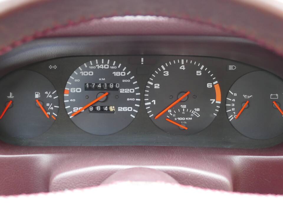 Bild 15/20 von Porsche 928 S (1982)