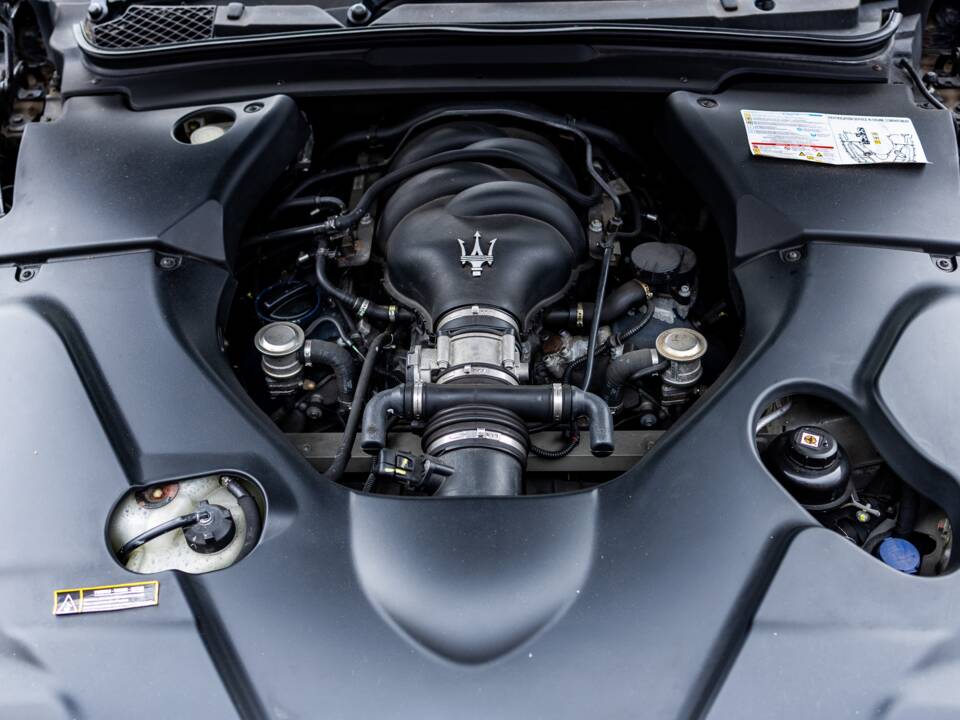 Bild 50/50 von Maserati GranTurismo 4.2 (2008)