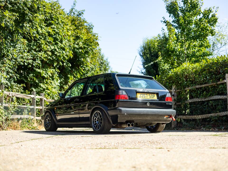 Bild 32/50 von Volkswagen Golf II GTi 1.8 (1991)