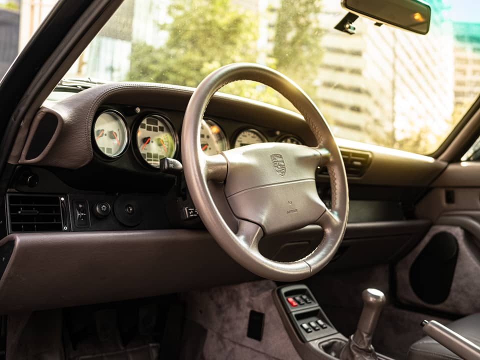 Bild 9/22 von Porsche 911 Carrera 4S (1996)