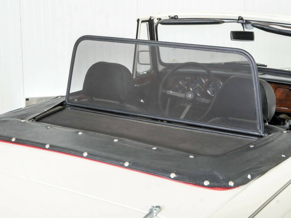 Bild 36/50 von Triumph Vitesse 6 (1970)