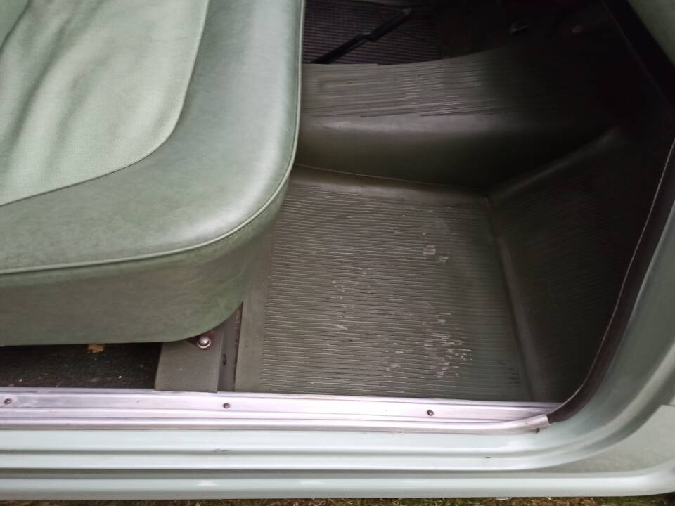 Image 10/17 of FIAT 1100-103 Familiare (1957)